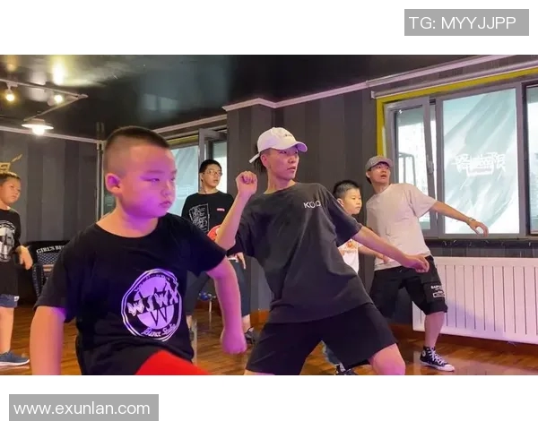 杭州街舞团队协作实力大提升争创全国最佳团队排名新高 杭州街舞团队协作实力大提升争创全国最佳团队排名新高