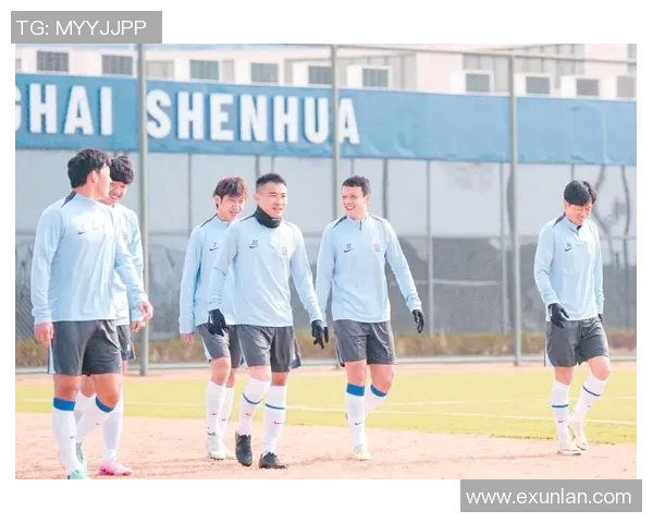 尉山现代迎战上海申花力争主场胜利展现球队实力与斗志