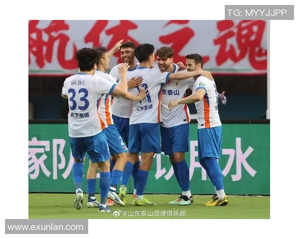 保定容大迎战大连千兆全力争胜展现球队实力与斗志